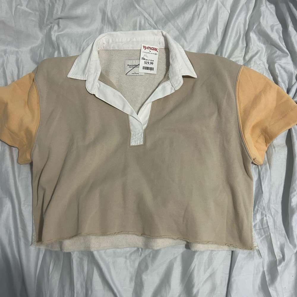 Abercrombie cropped tee